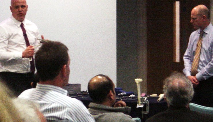 Konrad Slynarski and Bob Litchfield moderating